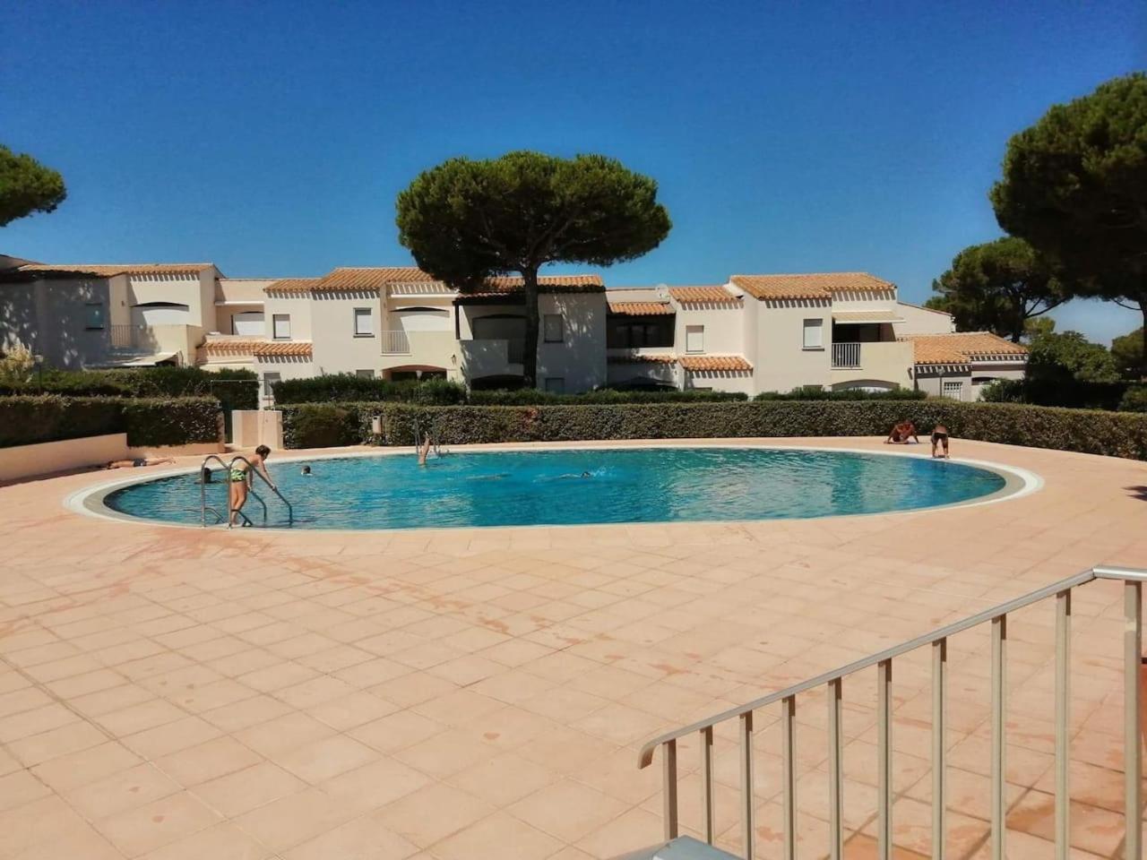 Appartement 4/6 Personnes Plain Pied - 5Min Plage - Piscine En Face Agde Zewnętrze zdjęcie